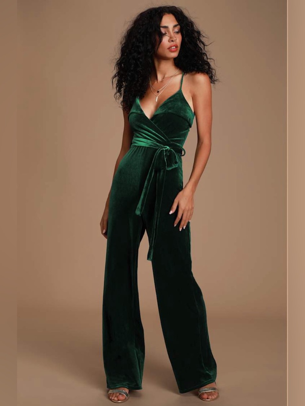 🌲LULUs Kylinna Forest Green Velvet Sleeveless Wide-Leg Jumpsuit. Size MEDIUM